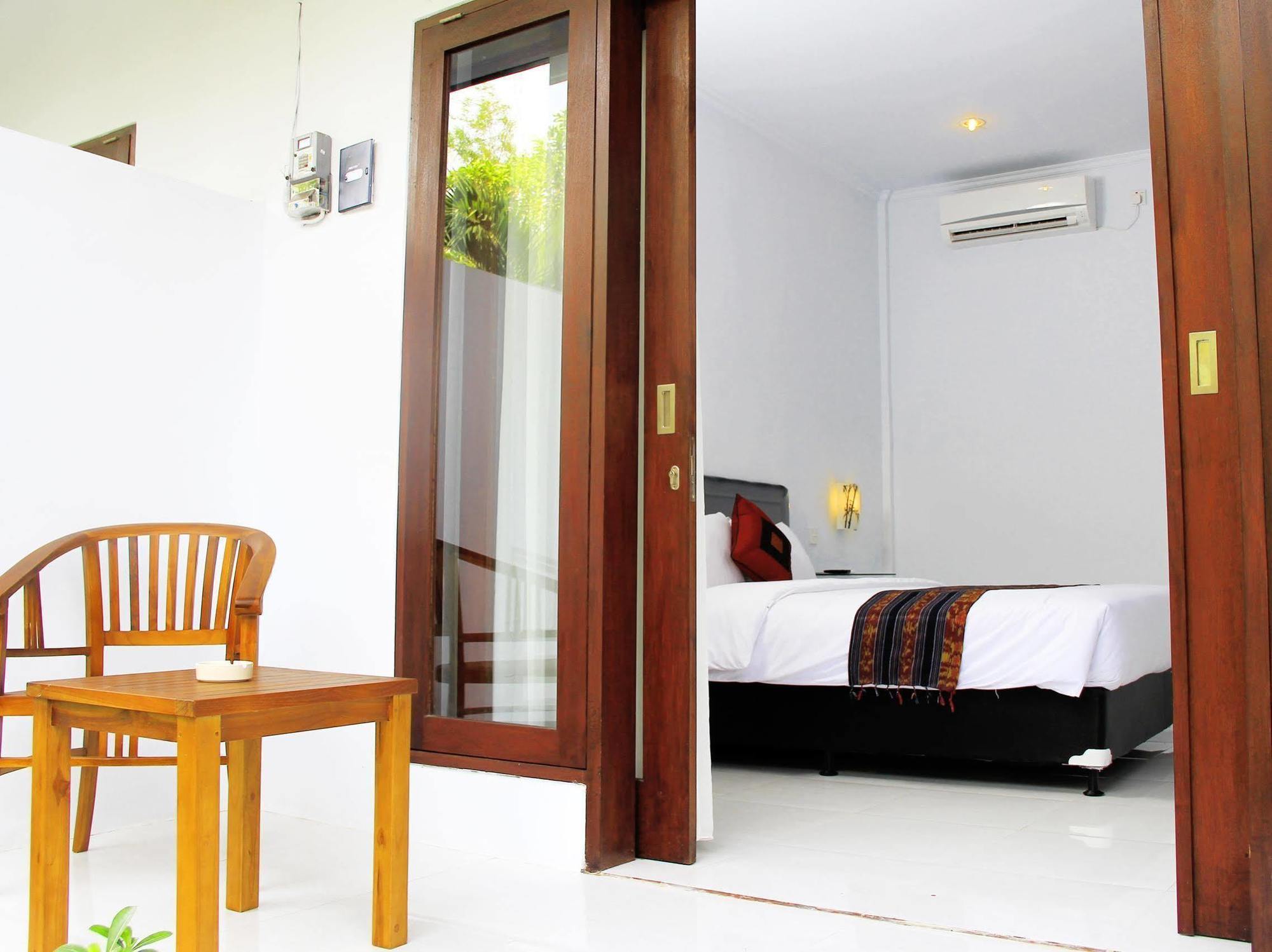 U House Seminyak Hotel Kerobokan Esterno foto