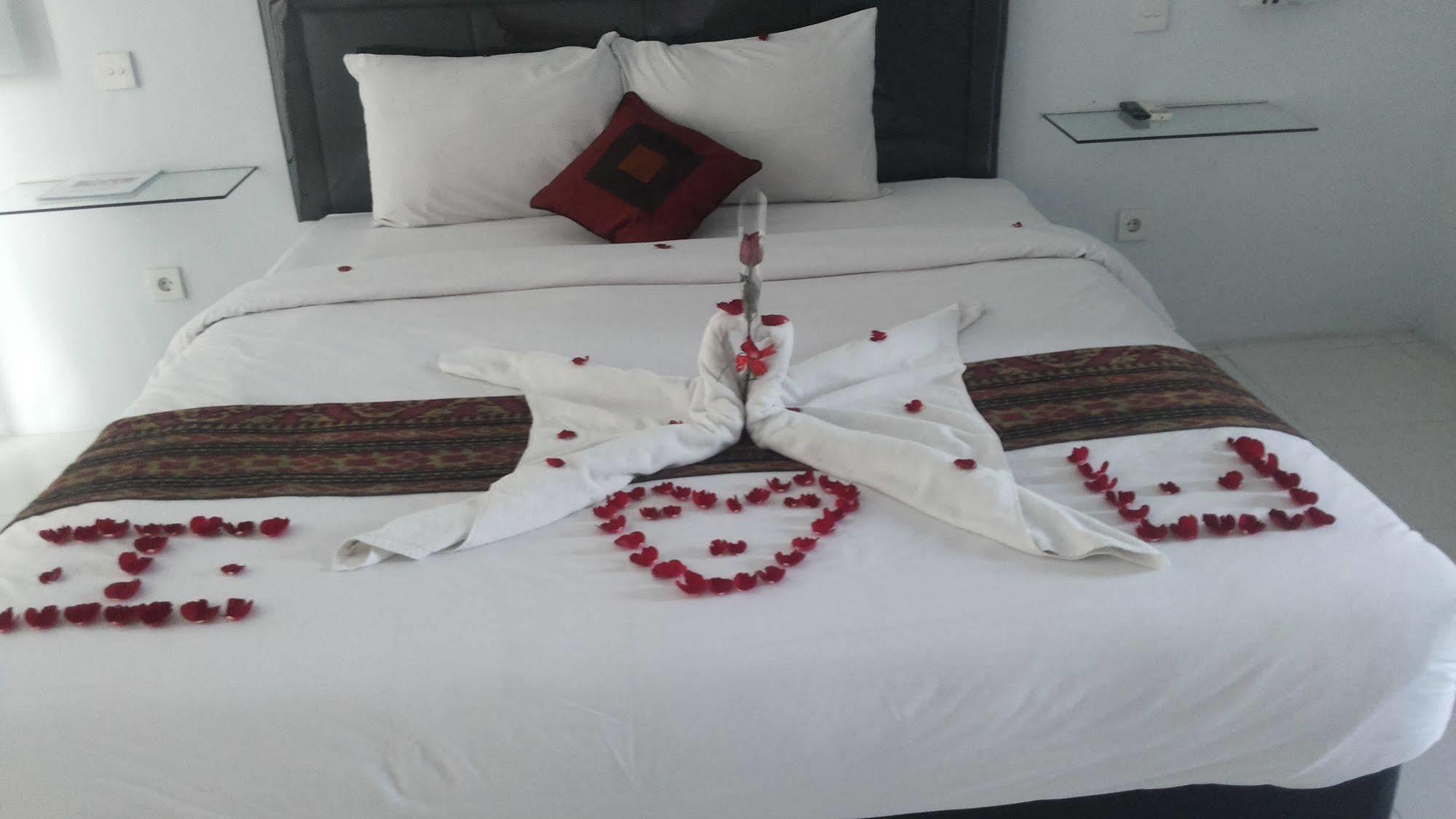 U House Seminyak Hotel Kerobokan Esterno foto