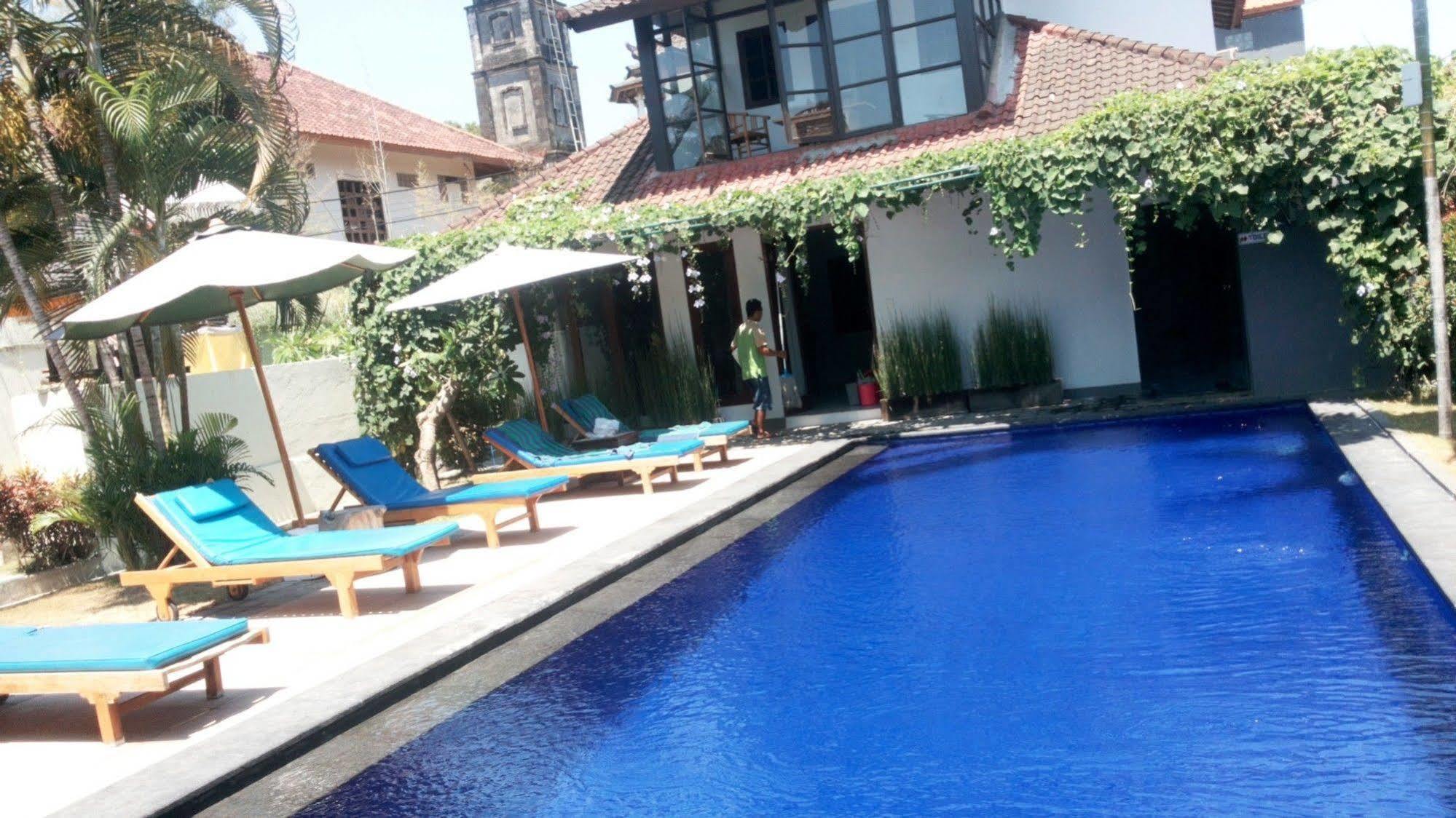 U House Seminyak Hotel Kerobokan Esterno foto