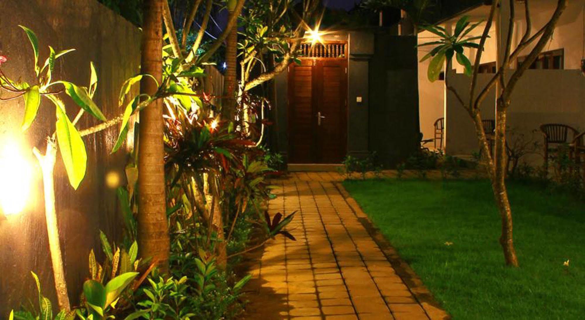 U House Seminyak Hotel Kerobokan Esterno foto