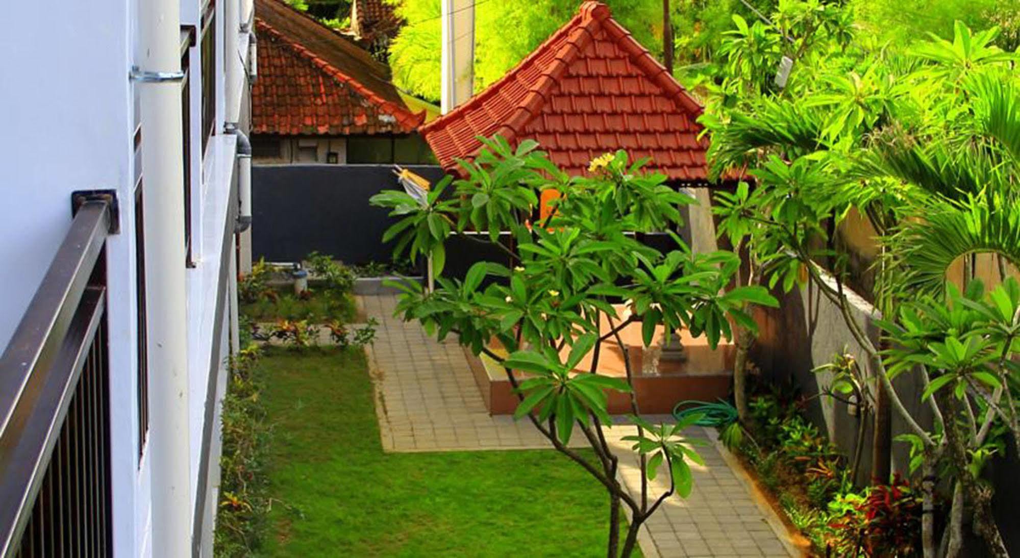 U House Seminyak Hotel Kerobokan Esterno foto