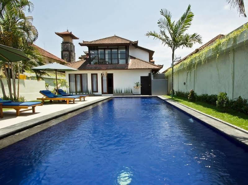 U House Seminyak Hotel Kerobokan Esterno foto